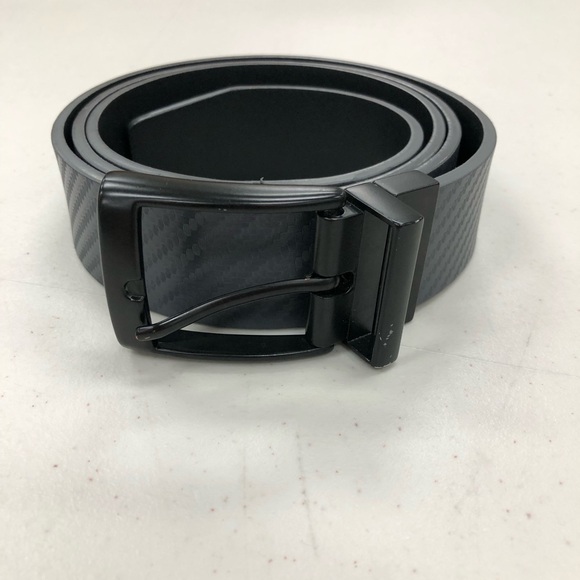 Nike Other - Nike carbon fiber reversible belt size 40